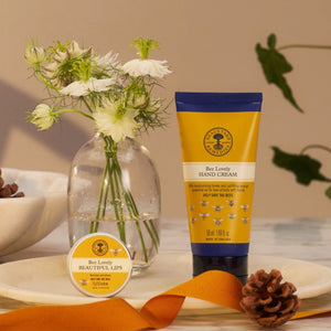 Neal's Yard Remedies Bundles Bee-utiful Hands & Lips