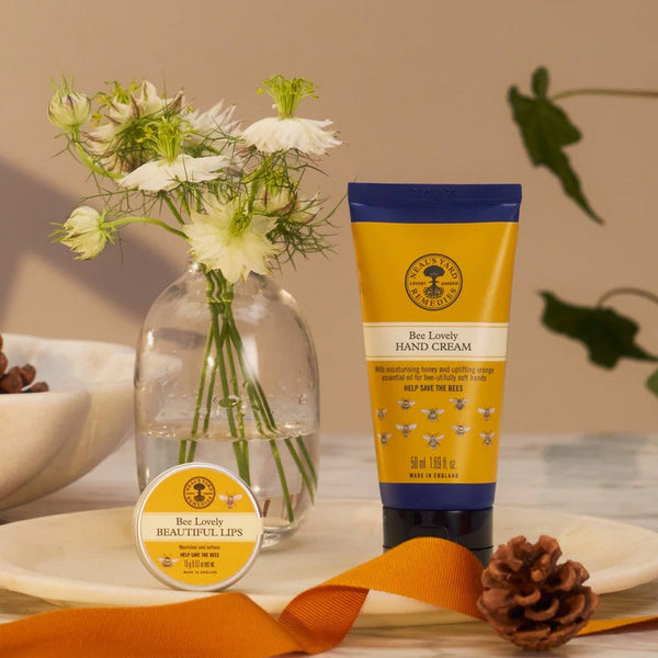 Neal's Yard Remedies Bundles Bee-utiful Hands & Lips