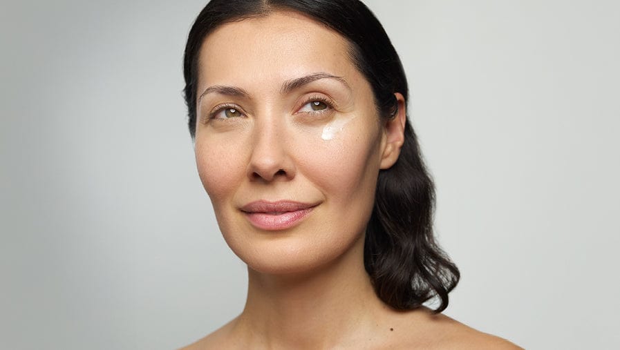 How to Reduce Dark Circles Under Your Eyes