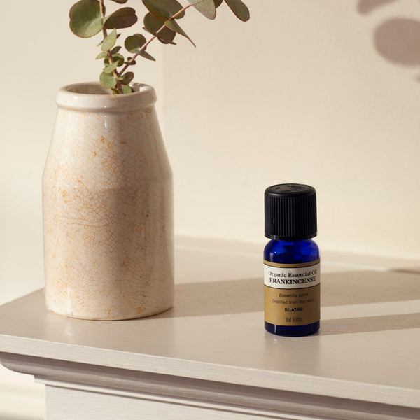 Neal's Yard Remedies Aromatherapy Frankincense Organic Essential Oil 10ml