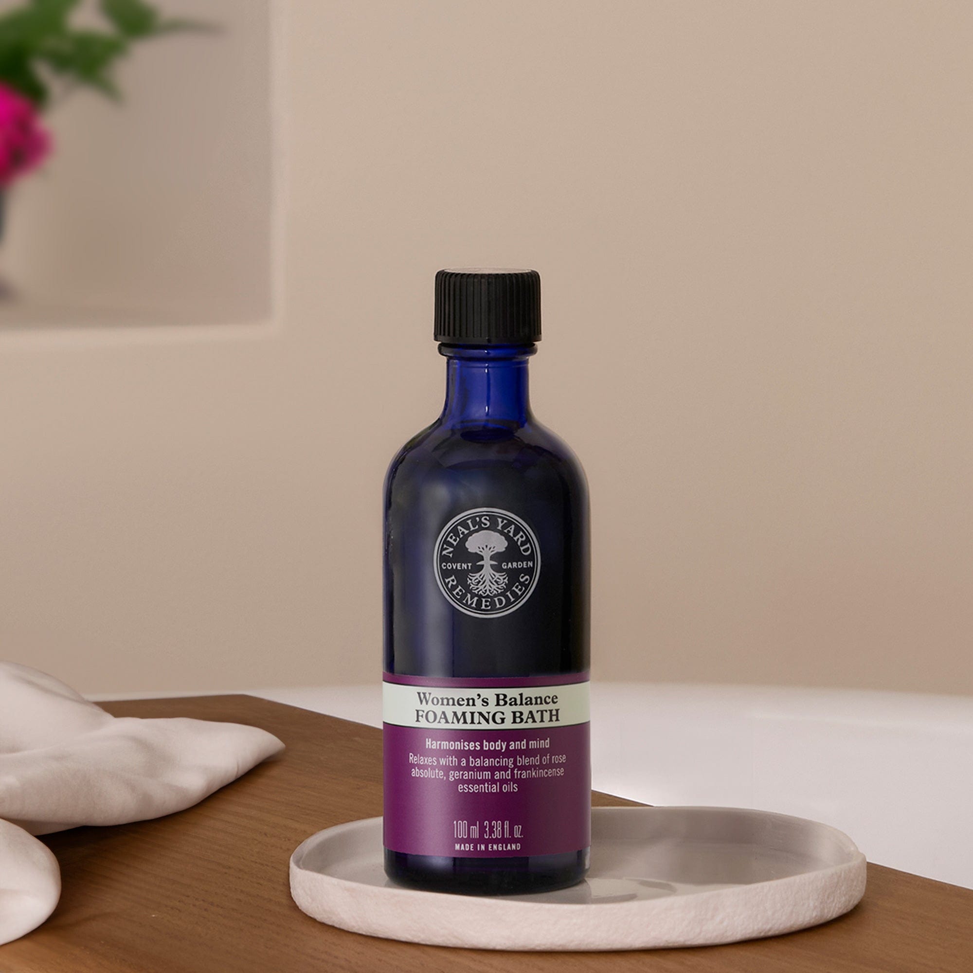 Neal's Yard Remedies | Women's Balance Foaming Bath 100ml