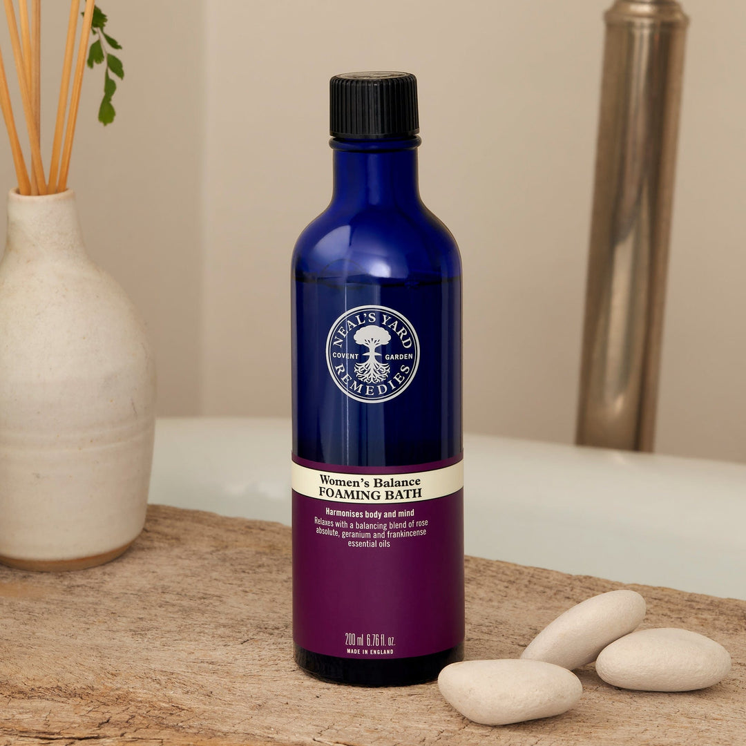 Neal's Yard Remedies Bodycare Women's Balance Foaming Bath 200ml