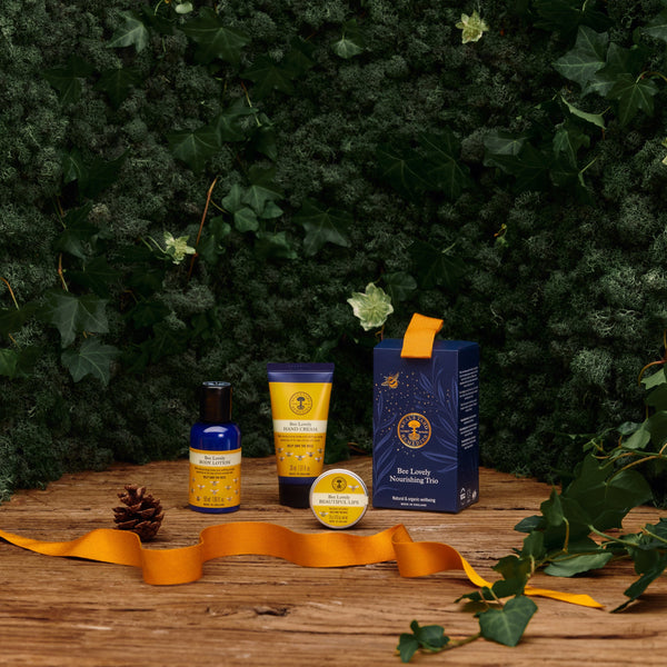 Neal's Yard Remedies Christmas Gifts Bee Lovely Nourishing Trio