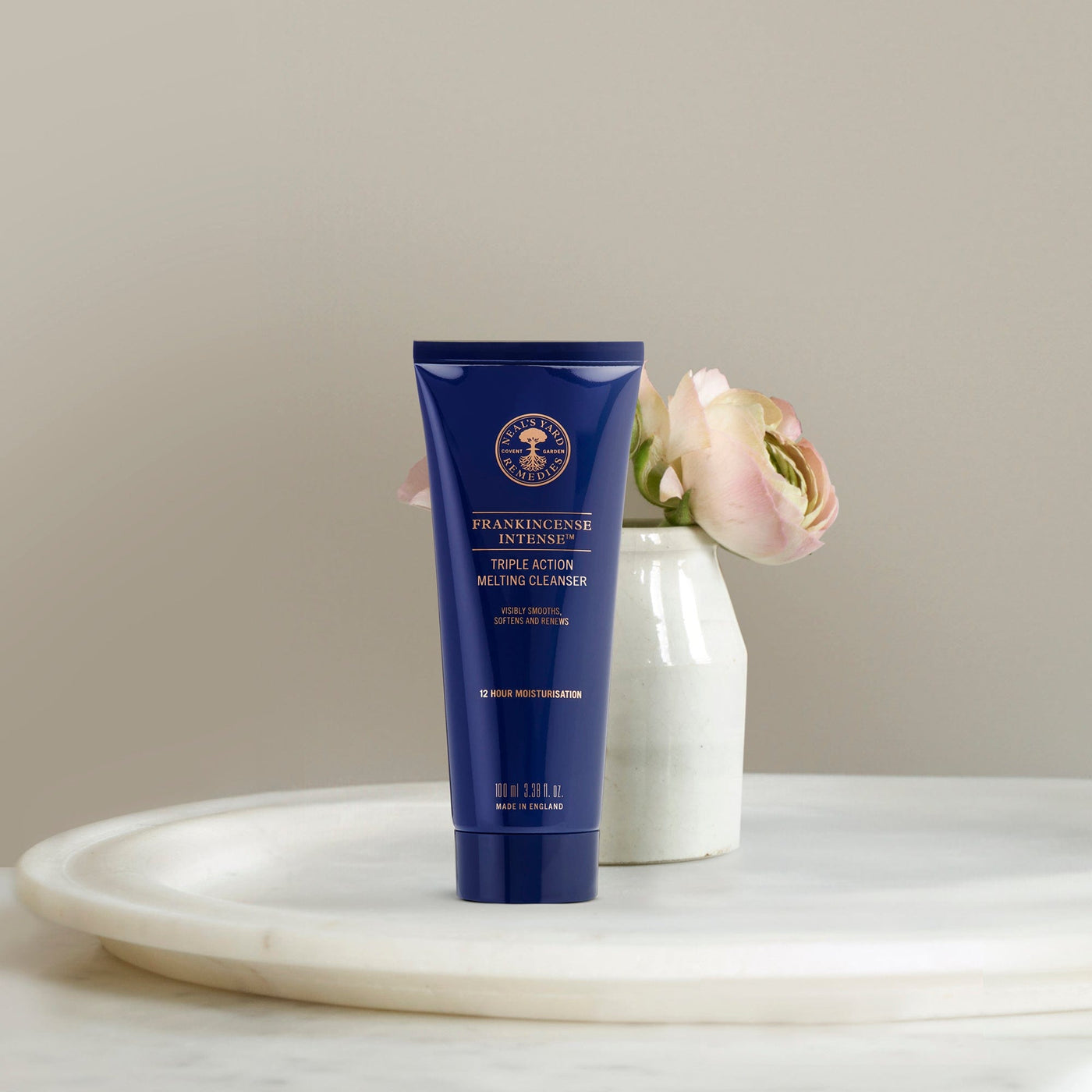 Neal's Yard Remedies Frankincense Intense™ Triple Action Melting Cleanser 100ml
