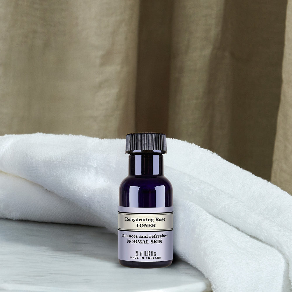 Neal's Yard Remedies Rehydrating Rose Toner 25ml